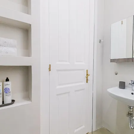 The Wooden Chapter, #feelslikehome Apartmán